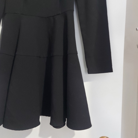 Gal Meets Glam Black Celeste Dress Round Neck Elegant Long Sleeve - Picture 5 of 10